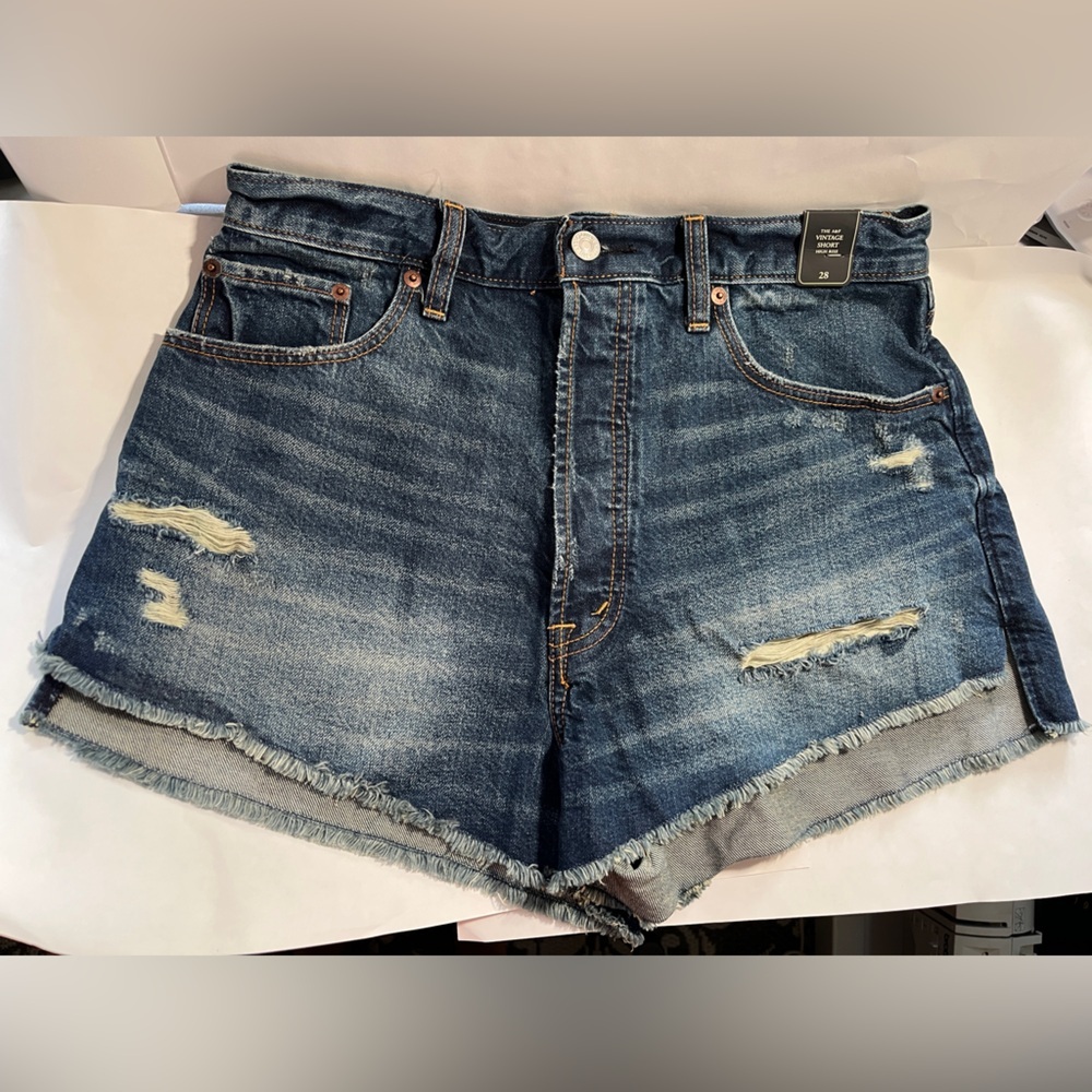 NWT | A&F Vintage Short High Rise | Sz 28